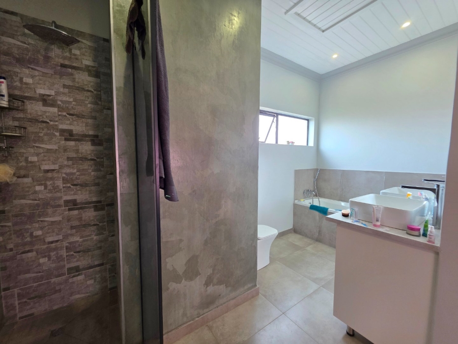 3 Bedroom Property for Sale in Wild Olive Estate Free State